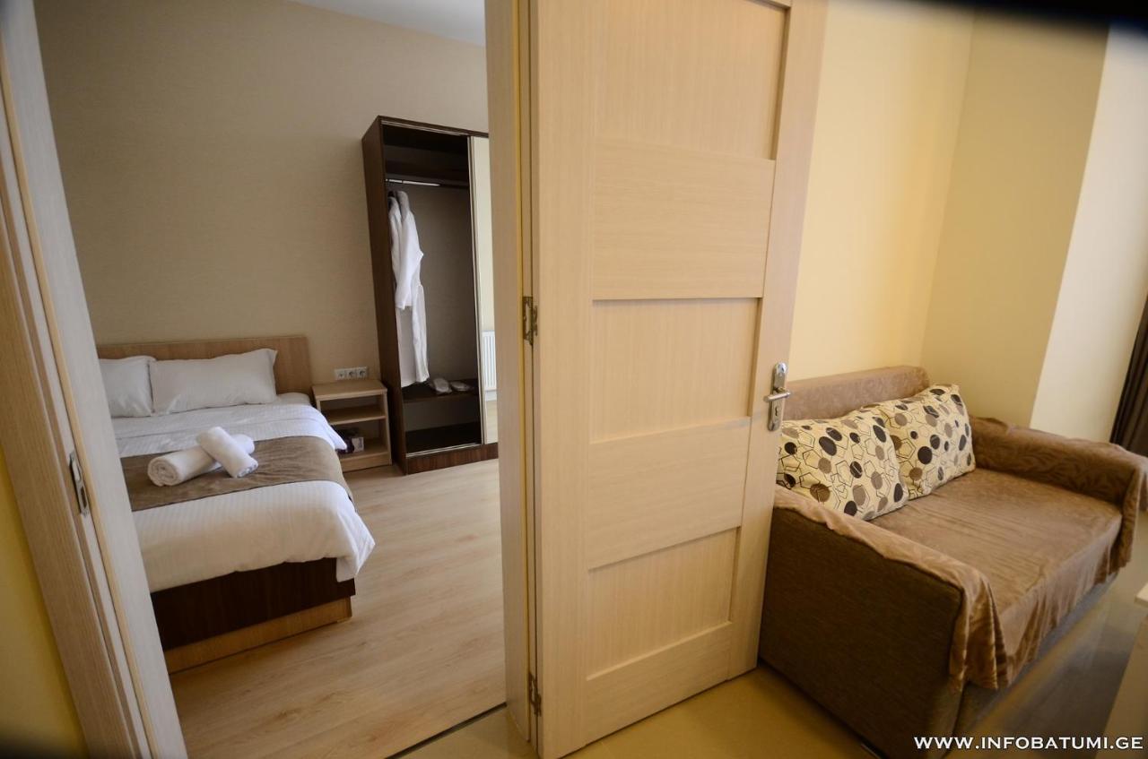 West Apartments Batumi Ngoại thất bức ảnh