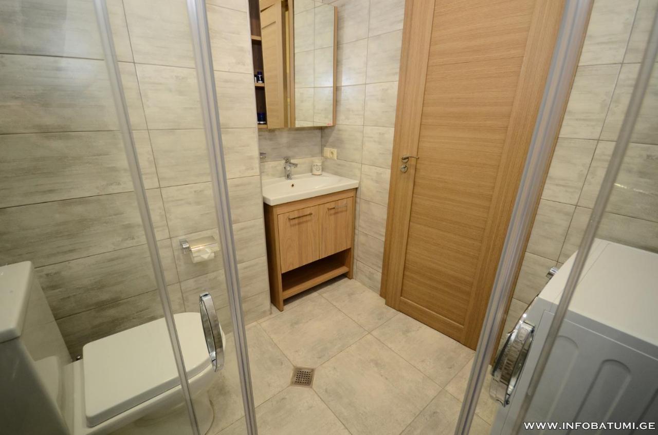 West Apartments Batumi Ngoại thất bức ảnh