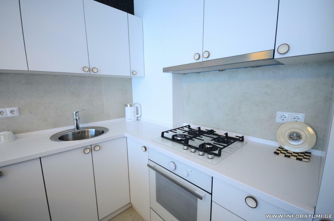 West Apartments Batumi Ngoại thất bức ảnh